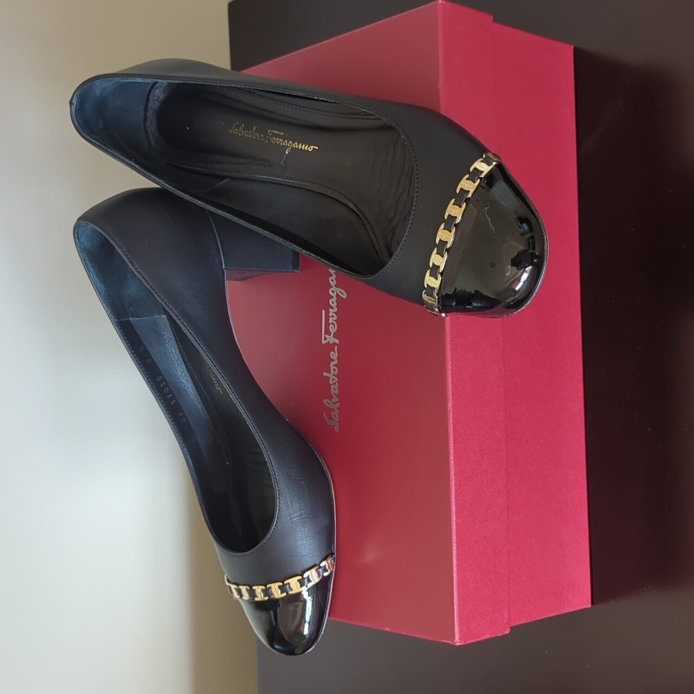 Salvatore Ferragamo Avella heels